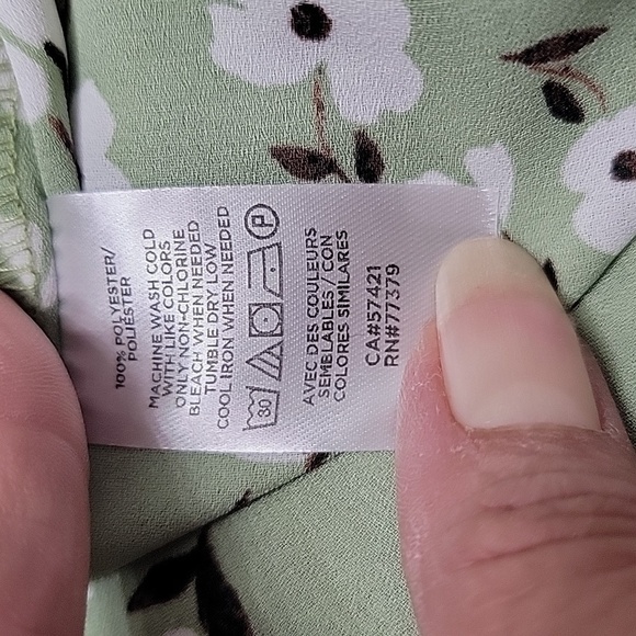 Ann Taylor Factory Fern Green w/ White Floral Pattern Sleeveless Blouse, Size SP - Picture 5 of 10